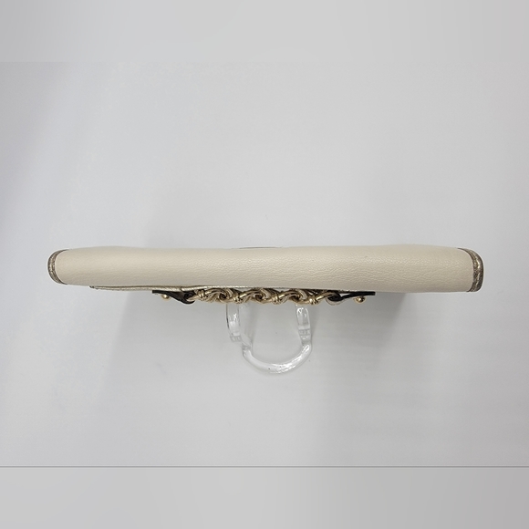 Authentic Preowned Gucci Bifold Wallet - Picture 4 of 16